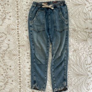 Pilcro cropped loose leg jeans
